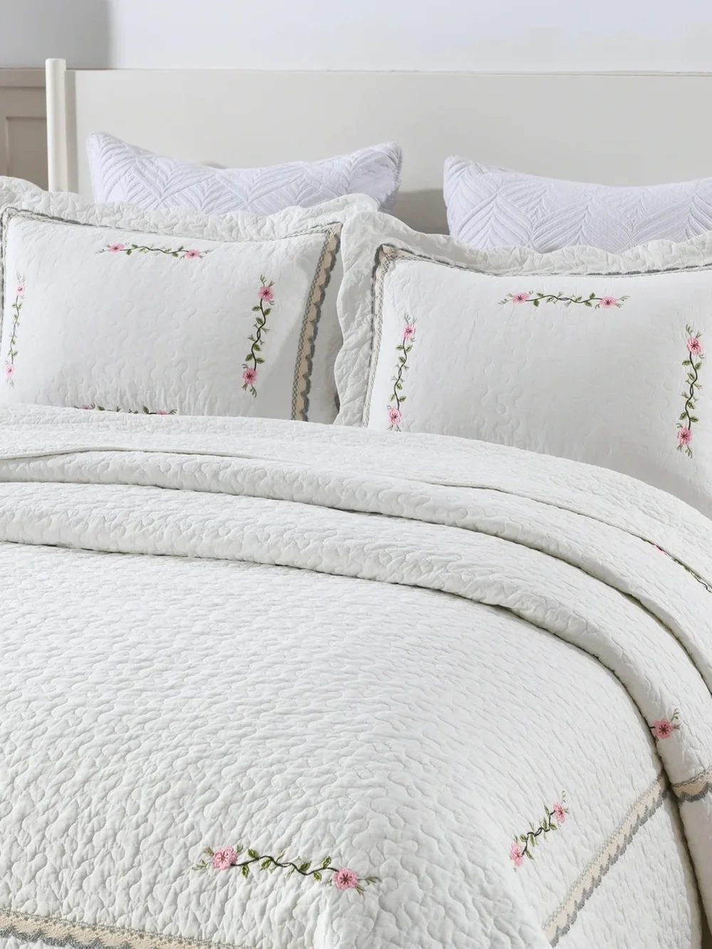 3 PIECE 100% COTTON QUILT SET, OVERSIZED LIGHTWEIGHT EMBROIDERED BEDSPREAD